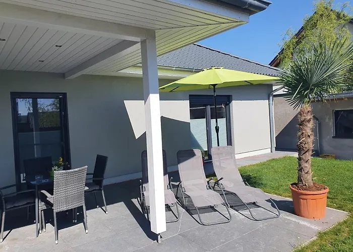 Ruhige Wohnung Mit Terrasse