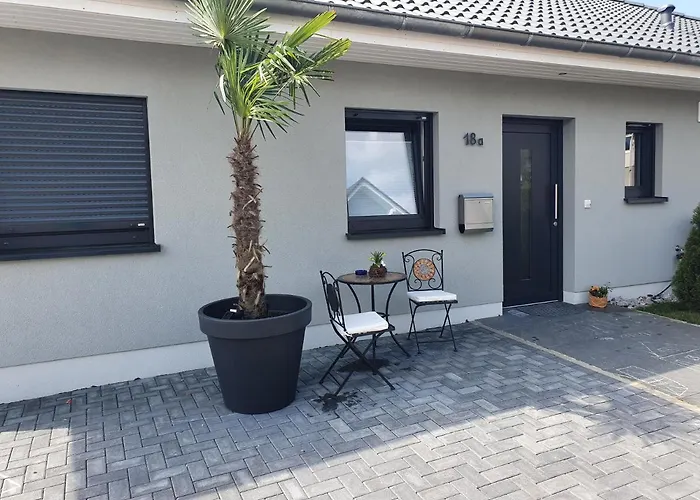 Ruhige Wohnung Mit Terrasse