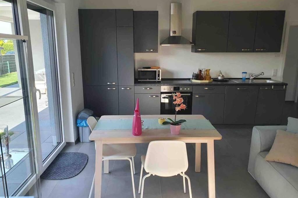Ruhige Mit Terrasse Appartement