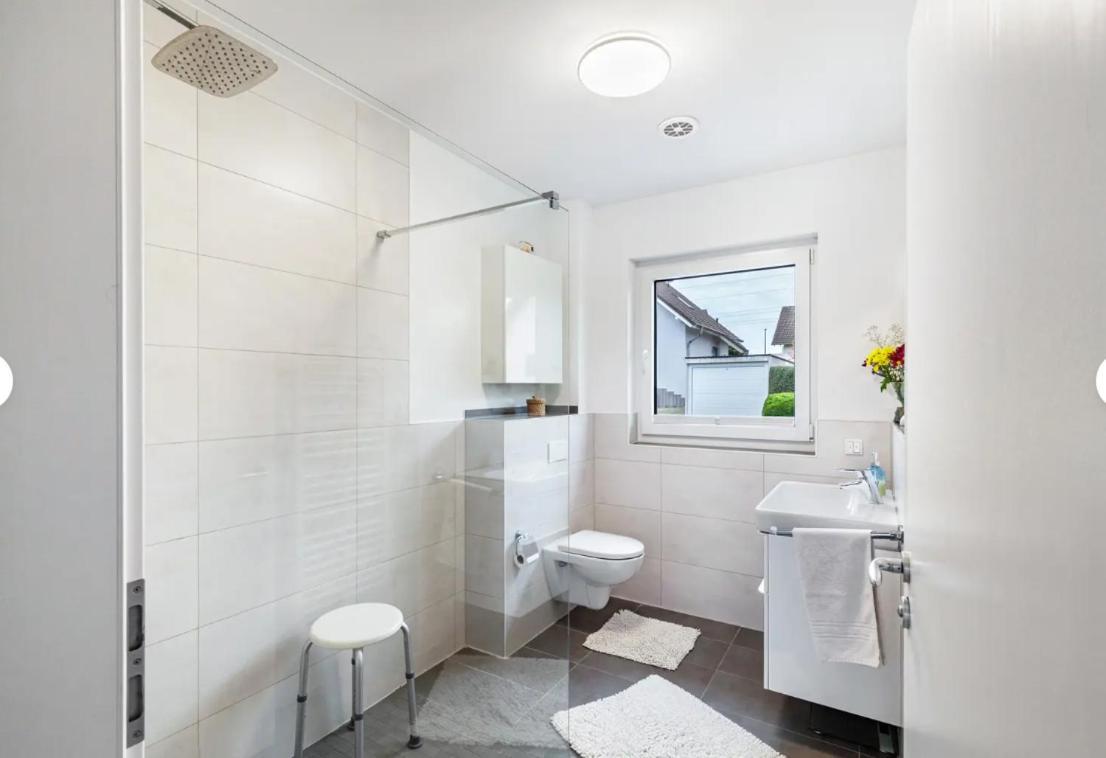 Appartement Ruhige Mit Terrasse