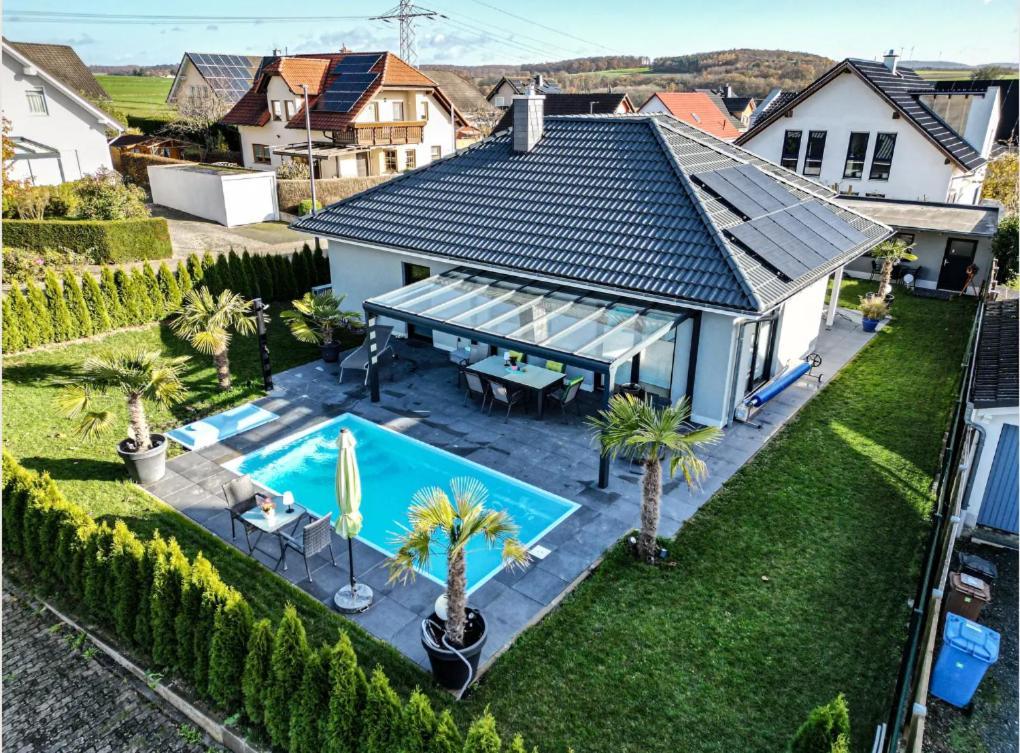 Appartement Ruhige Mit Terrasse