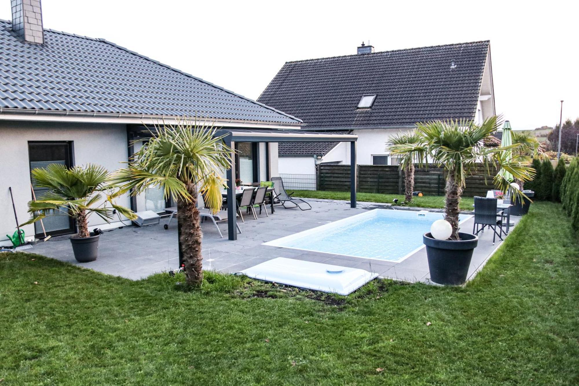 Ruhige Mit Terrasse *